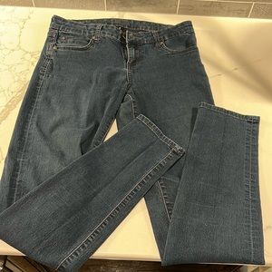 Women’s skinny jeans - size 4 - KUT
